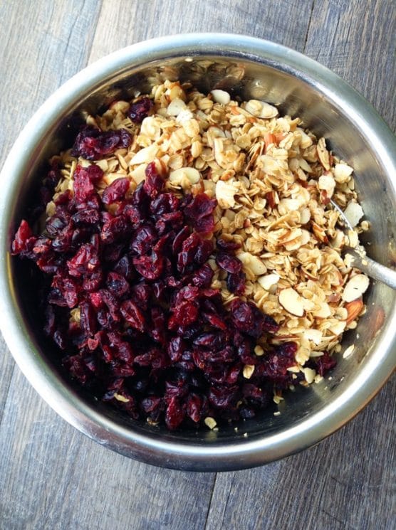 granola-cranberries