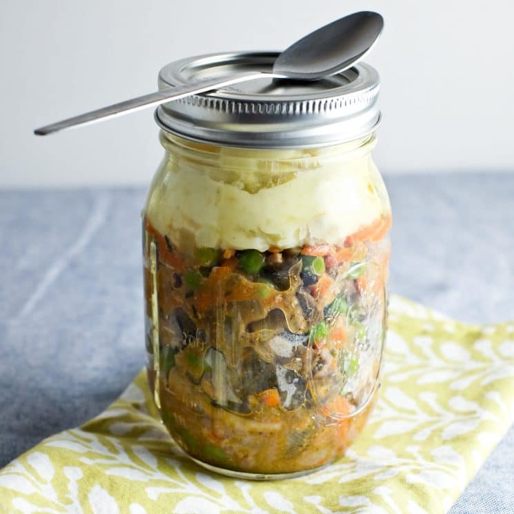 Shepherd's Pie in a Jar! Filling and healthy make-ahead lunch. | Super Healthy Kids | Food and Drink