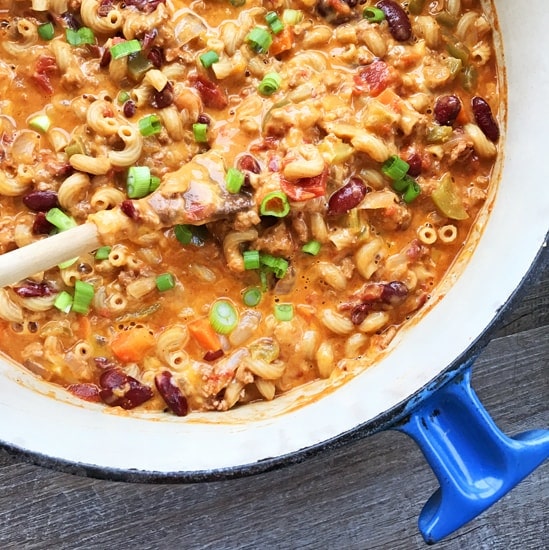 Whole Wheat Turkey Chili Mac and Cheese. Southwestern flavor meets comfort food meets healthy family dinner.