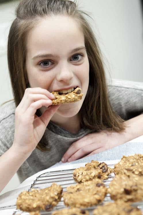 Delicious banana oat breakfast cookies. www.superhealthykids.com 