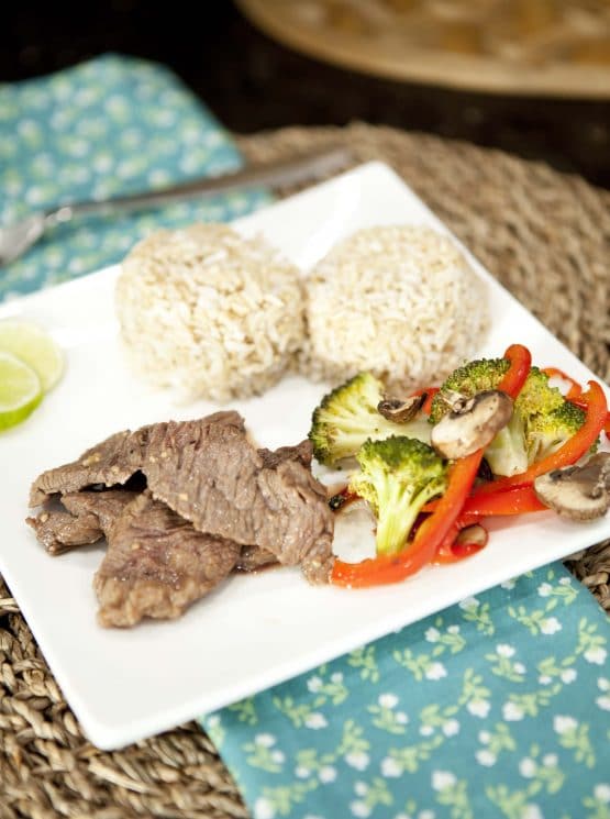 Sweet Ginger Steak Stir-Fry - An amazingly easy but flavorful dinner for your family. www.superhealthykids.com 