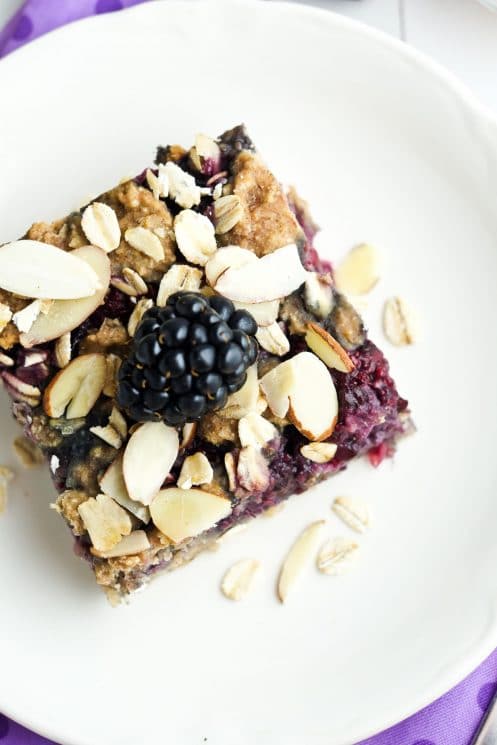 Crunchy almonds and oats top these healthy breakfast bars.