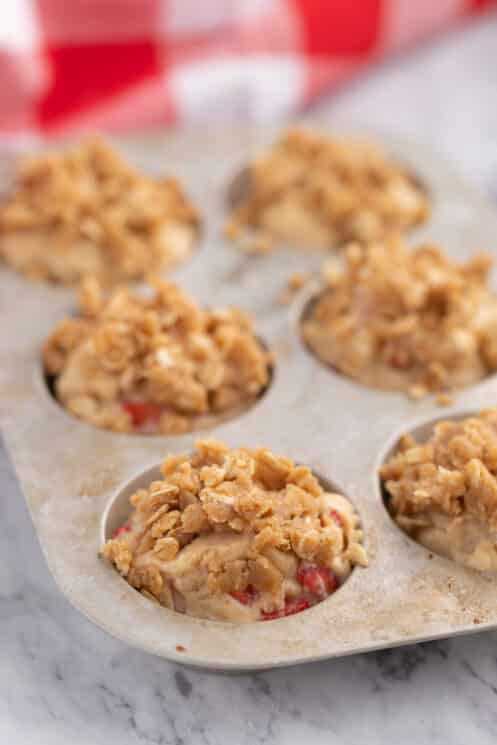 steps for making healthy strawberry muffins