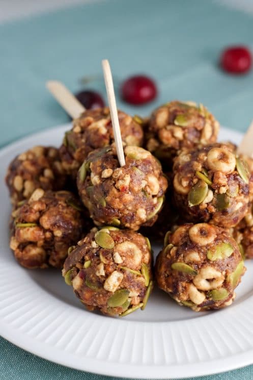 Make energy bites less messy by eating them on popsicle sticks!