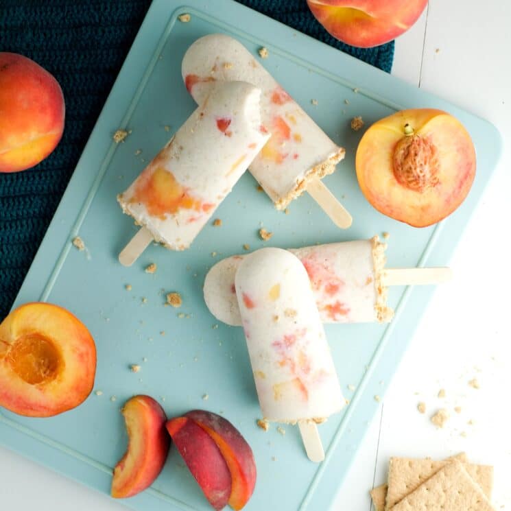 Peach pie popsicles are the PERFECT healthy summer treat!