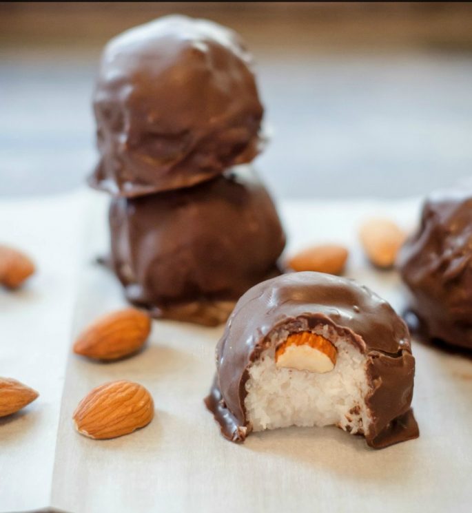 Healthy almond joy bites chocolate dessert for kids