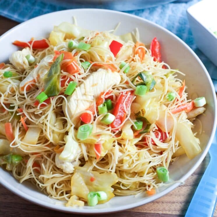 noodles and veggies and chicken, 10 Nutrient-Packed Pasta Recipes