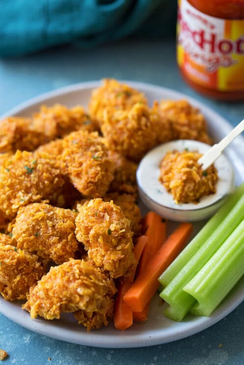 crispy buffalo chicken nuggets with veggies