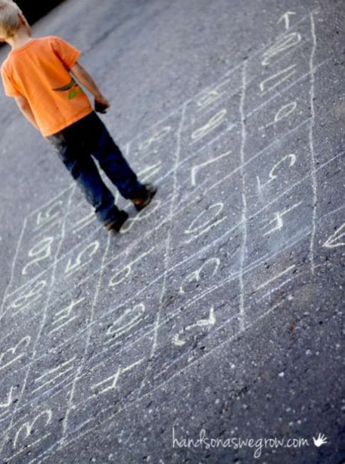 sidewalk chalk counting game