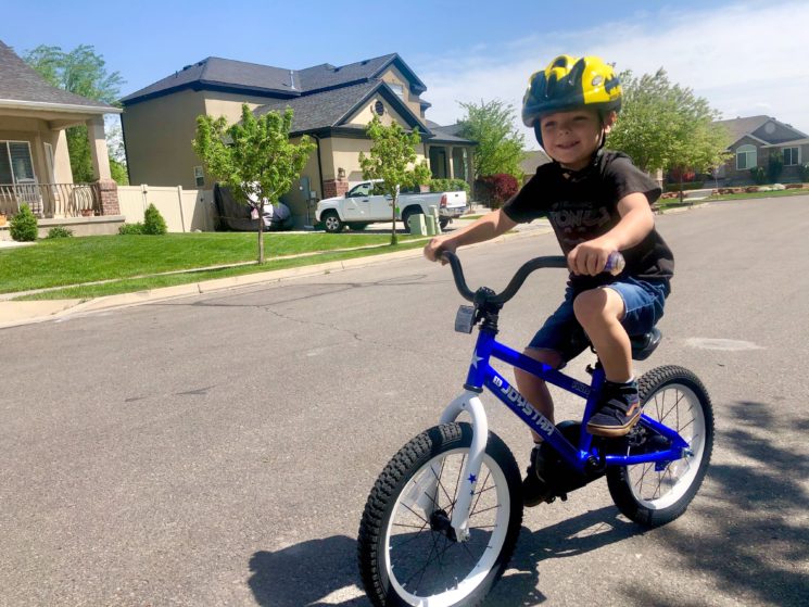 teaching an 8 year old to ride a bike