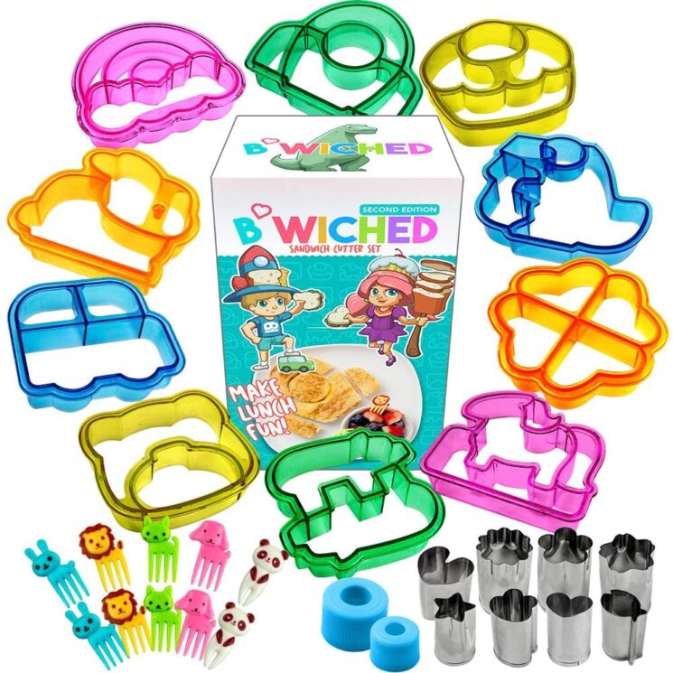 sandwich cutters 