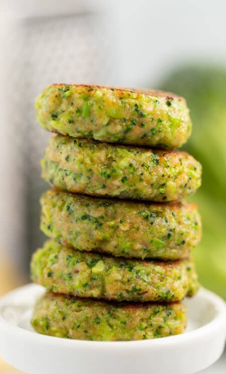 bocados de brócoli con queso