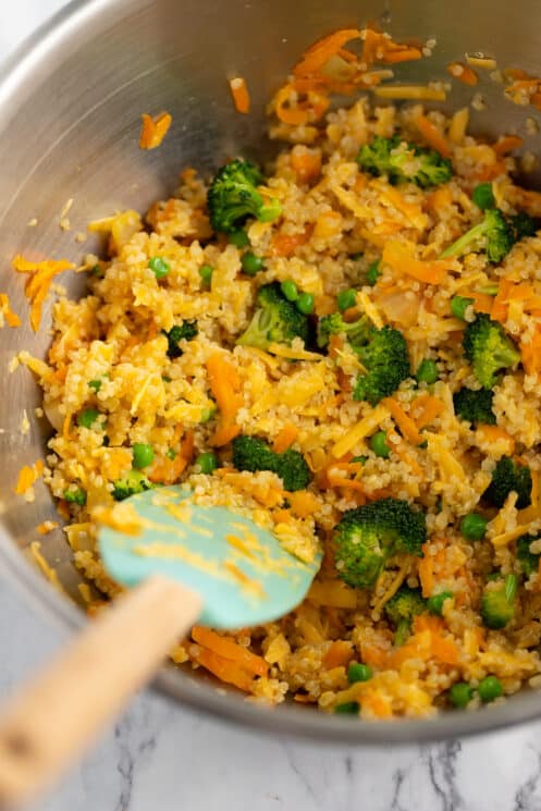 Cheesy Veggie Quinoa Cakes 2 broccoli, carrots, frozen peas with cheesy veggie quinoa