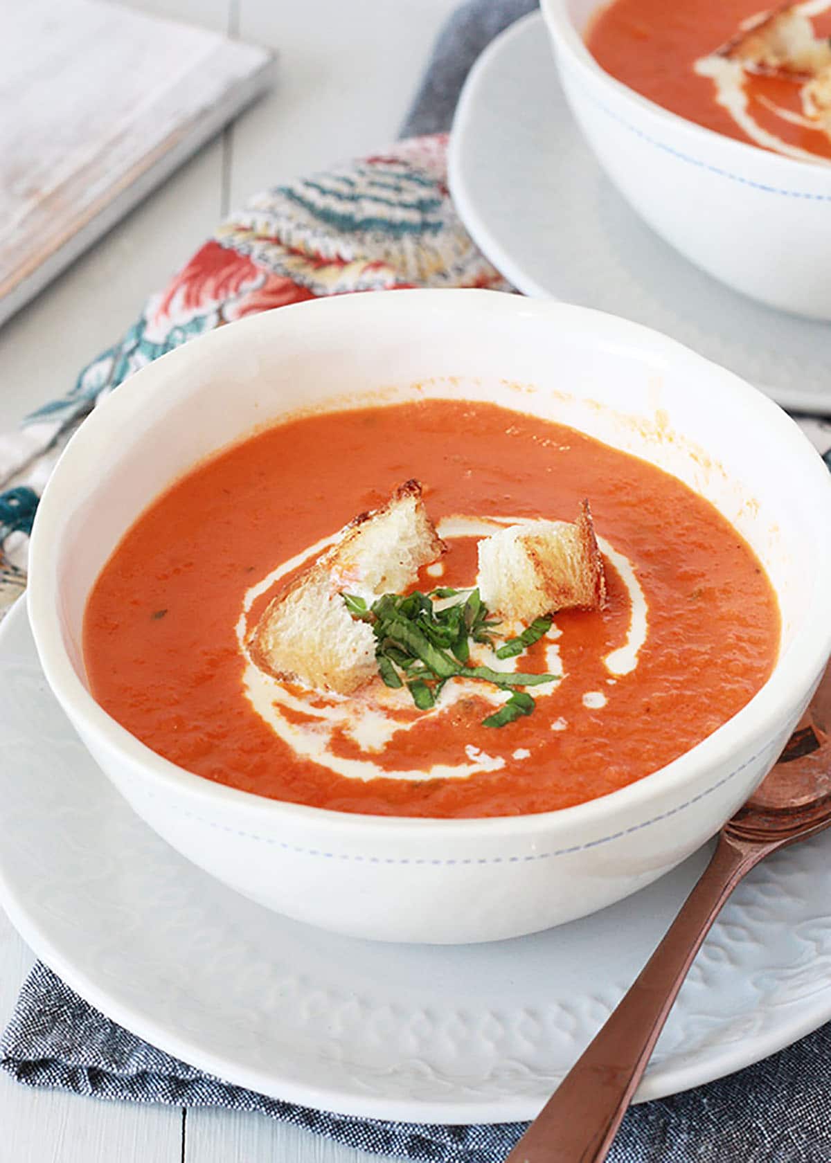 tomato basil soup with grilled cheese sandwiches