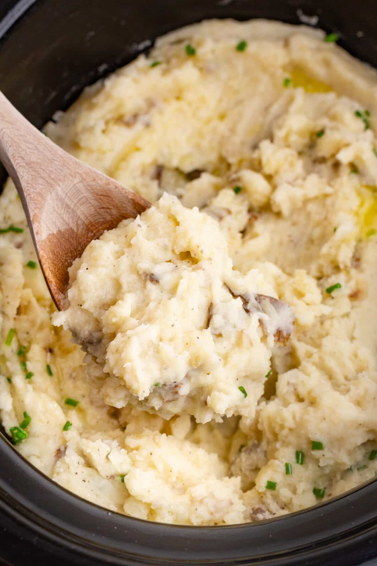 The Crock-Pot Lunch Warmer Prepares Your Lunch While You Work