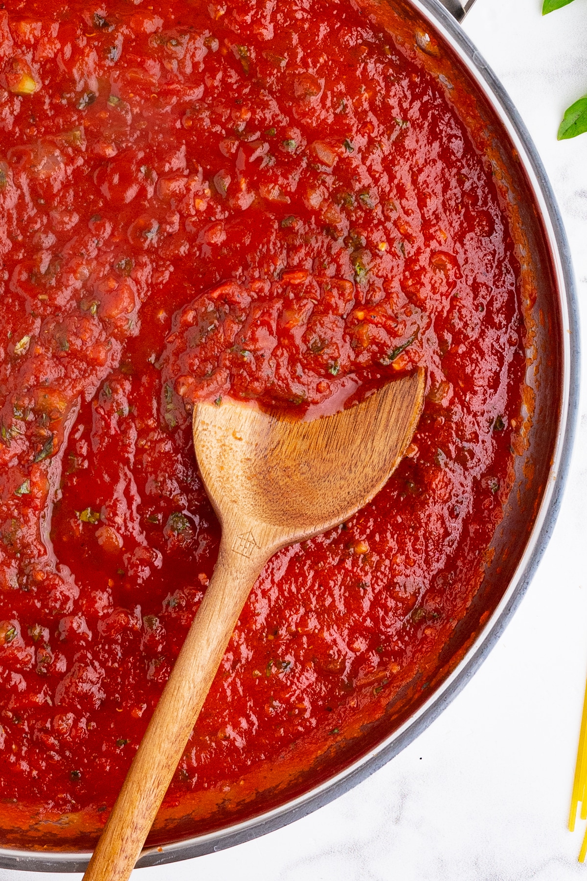 Deliciously Easy Homemade Pasta Sauce - In Under 20 Minutes!