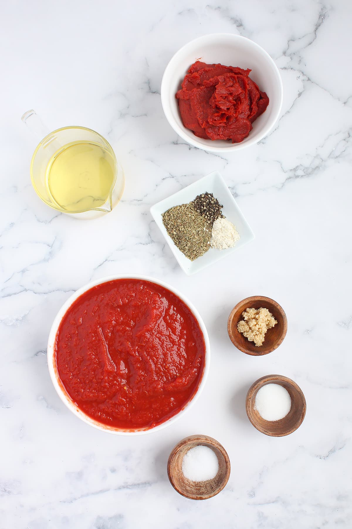 Ingredients for homemade pizza sauce.