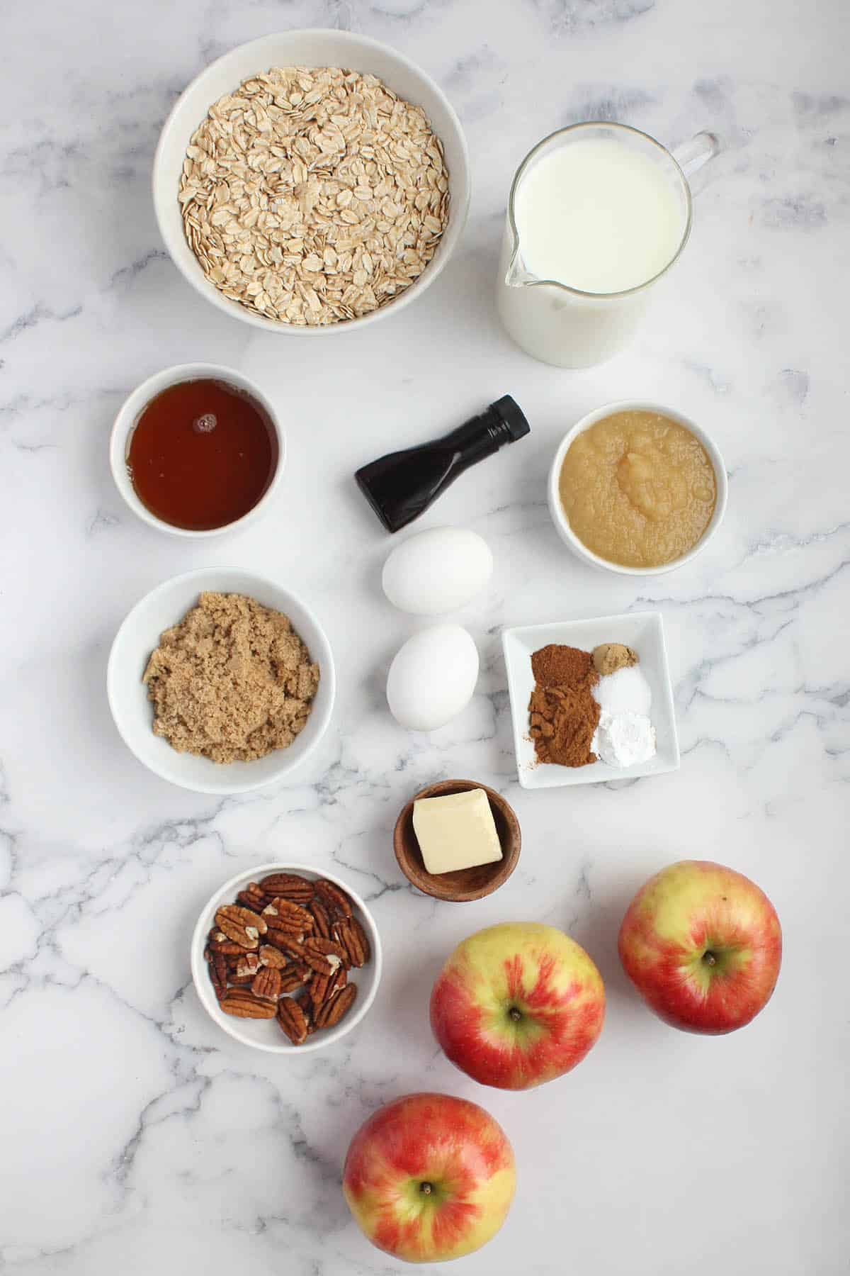 Ingredients needed to make apple cinnamon baked oatmeal. 