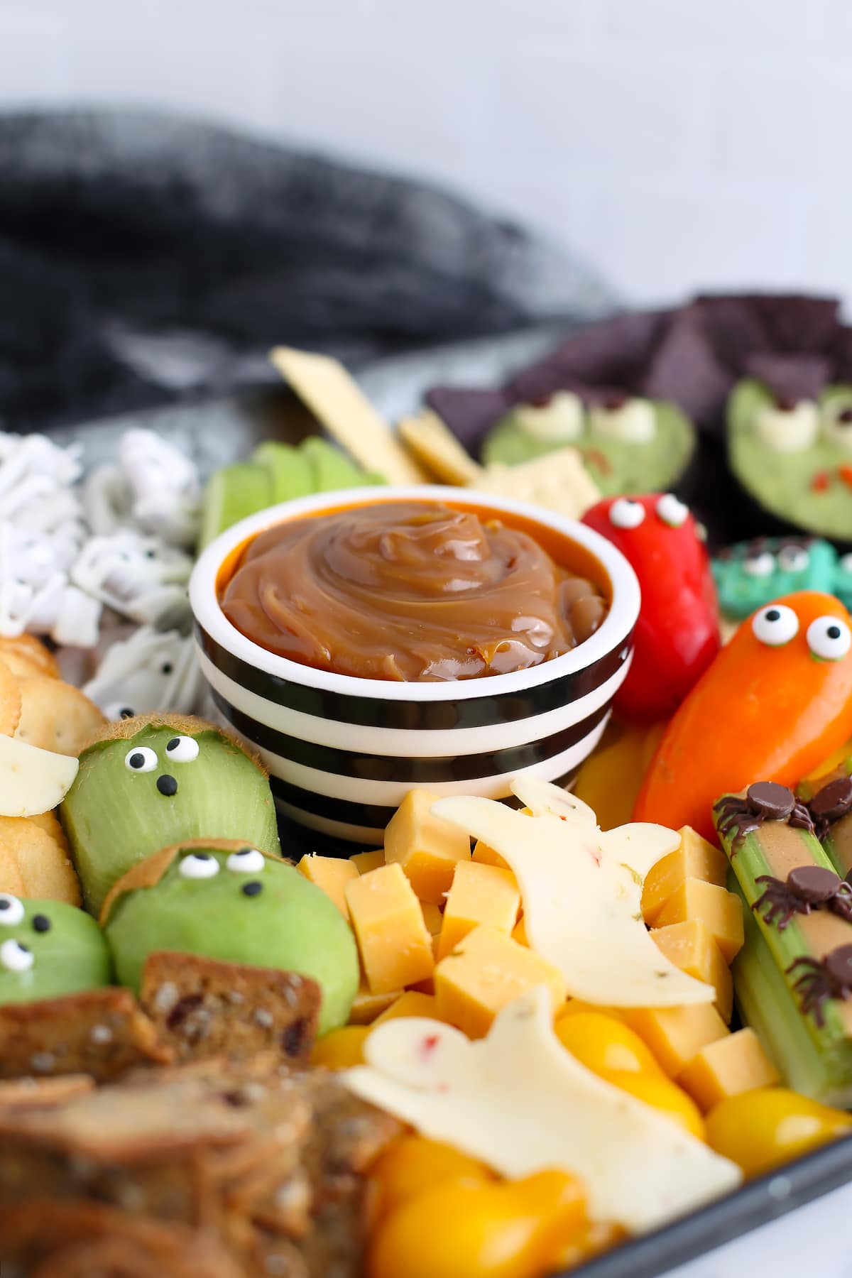 Fun and Healthy Halloween Snack Tray - Super Healthy Kids