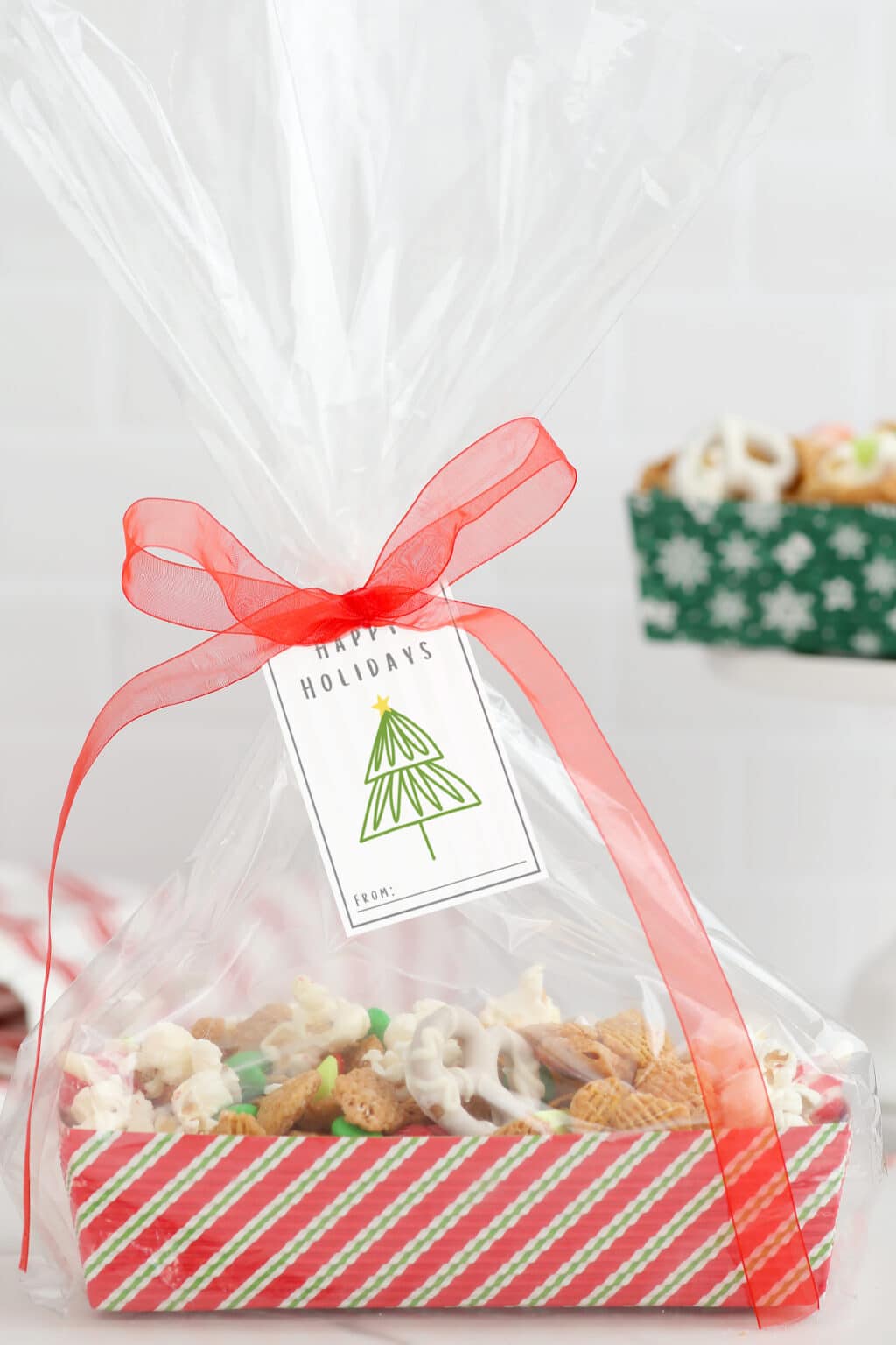 Christmas Snack Mix + Free Printable - Super Healthy Kids