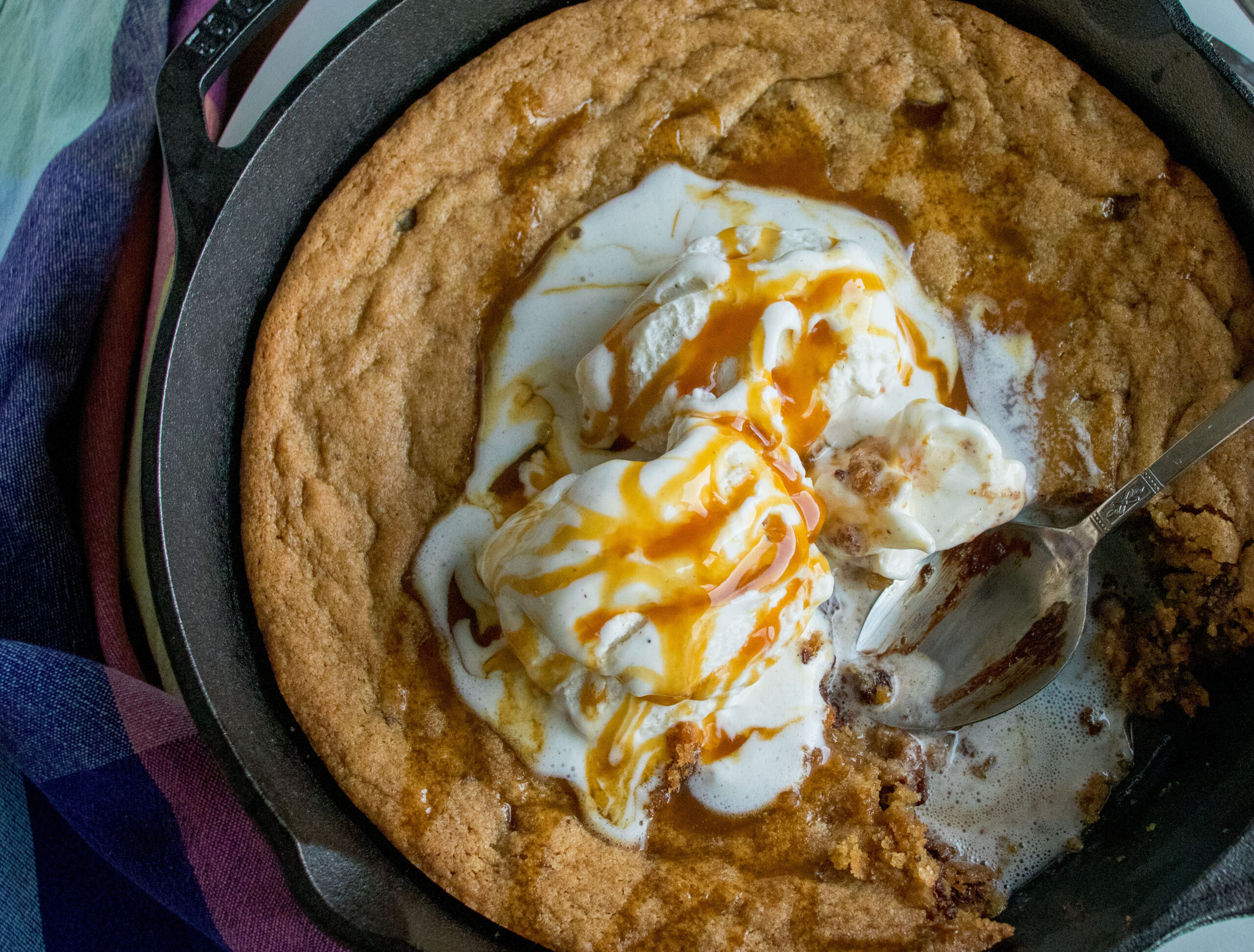 Peanut Butter Chocolate Chip Skillet Cookie