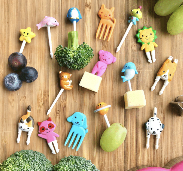 colorful food picks for kids with animal designs, with grapes, cheese and broccoli