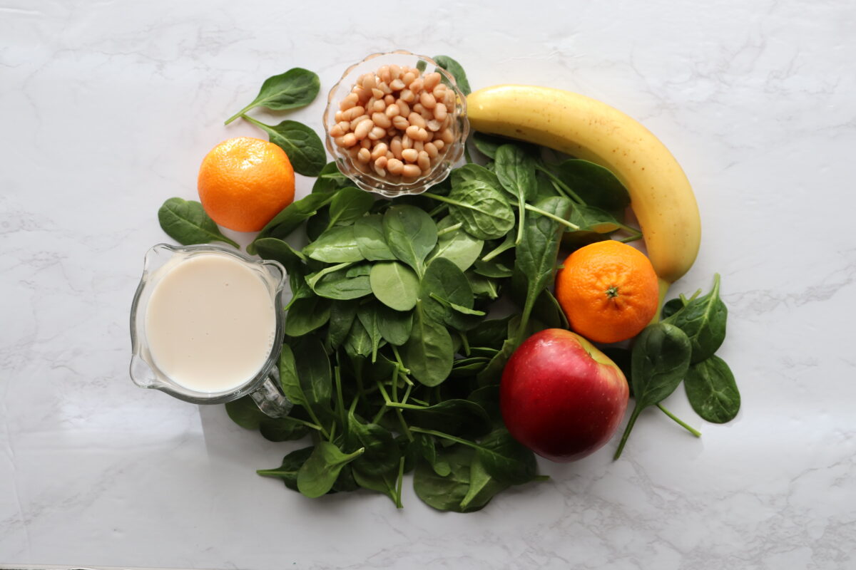 ingredients needed to make this green power smoothie