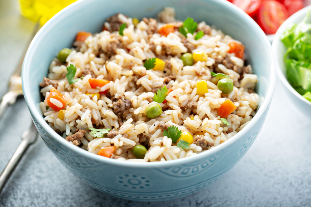 Dirty rice with vegetables and ground beef
