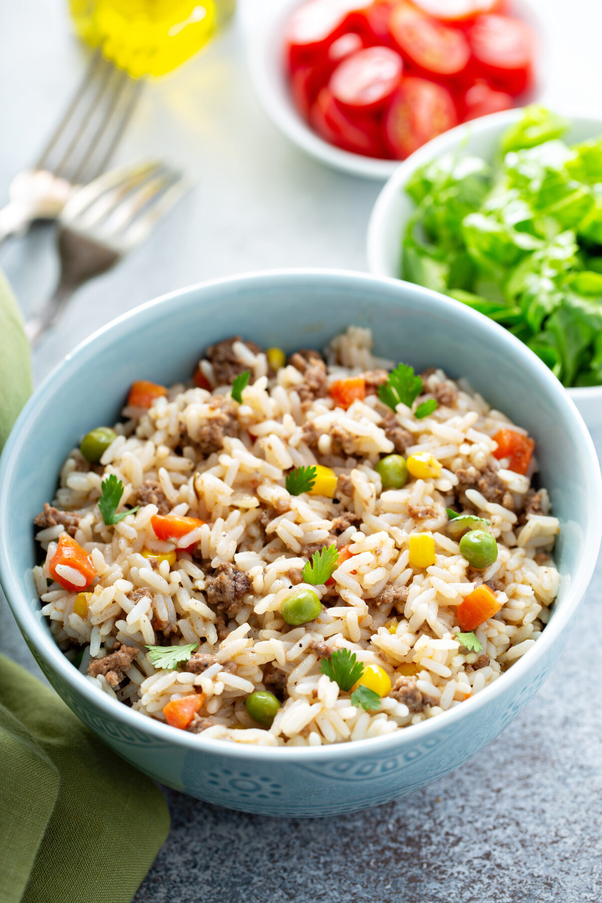 Dirty rice with vegetables and ground beef