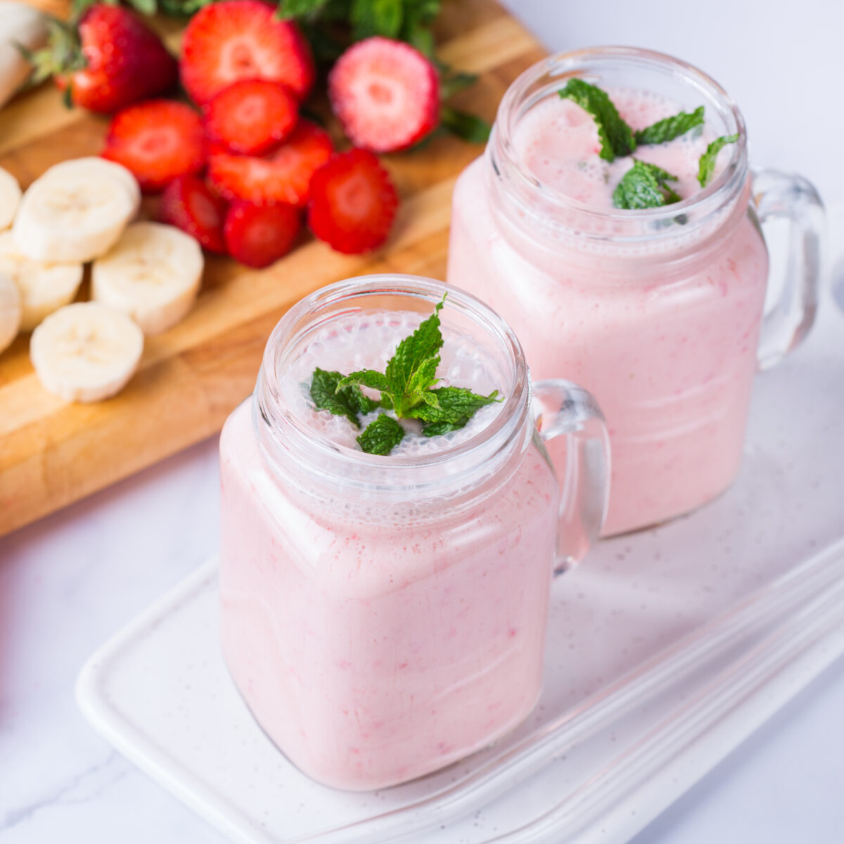 strawberry smoothie with fresh mint